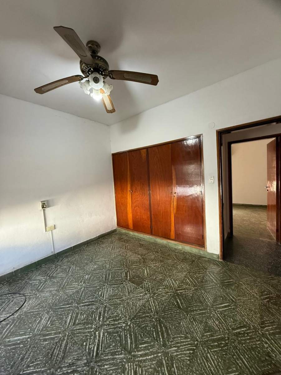 ALQUILER CASA 2 DORM CON PATIO Y COCHERA