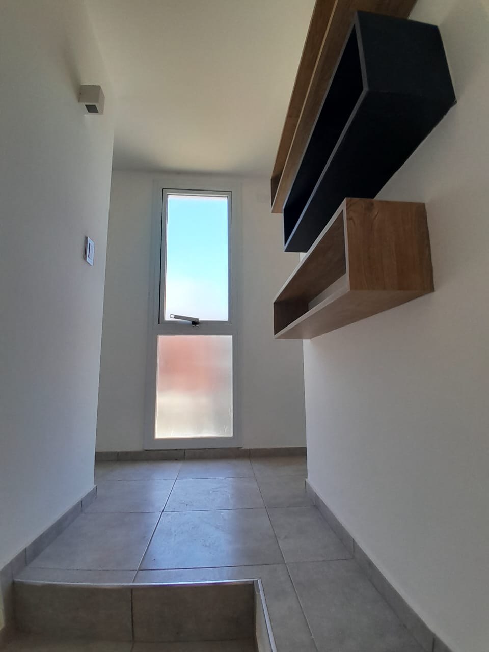 ALQUILER DE DUPLEX,  A Estrenar!!! Excelente Condominio de  Dos Plantas  de 2 Dormitorios
