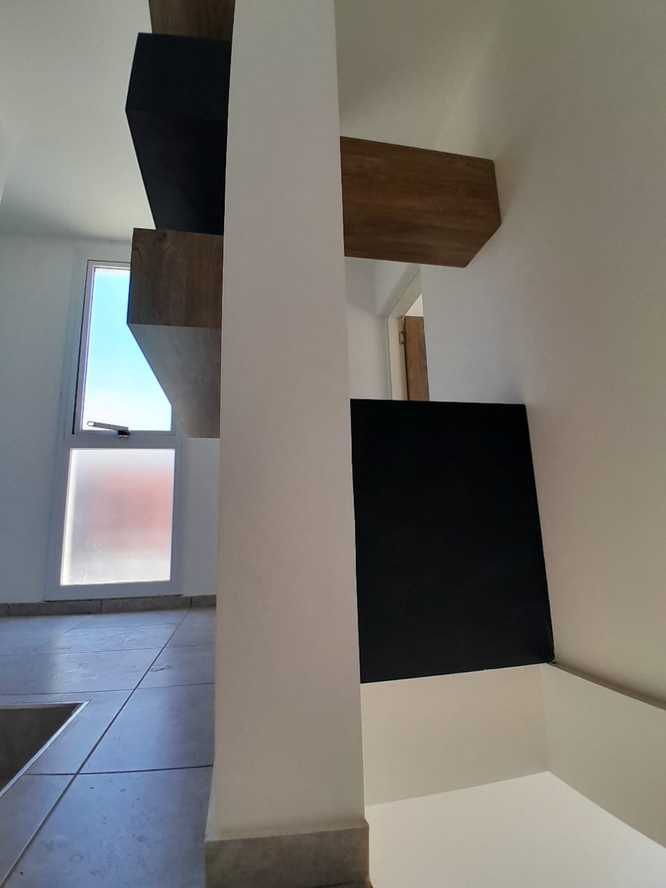 ALQUILER DE DUPLEX,  A Estrenar!!! Excelente Condominio de  Dos Plantas  de 2 Dormitorios