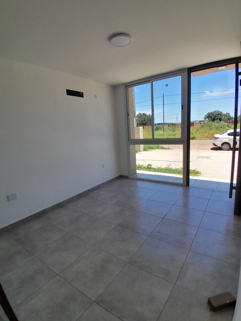 ALQUILER DE DUPLEX,  A Estrenar!!! Excelente Condominio de  Dos Plantas  de 2 Dormitorios