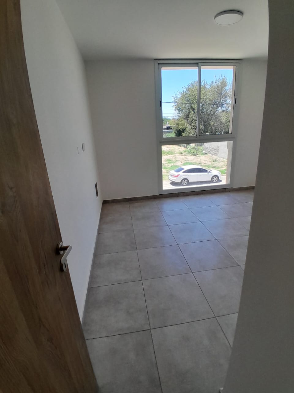 ALQUILER DE DUPLEX,  A Estrenar!!! Excelente Condominio de  Dos Plantas  de 2 Dormitorios