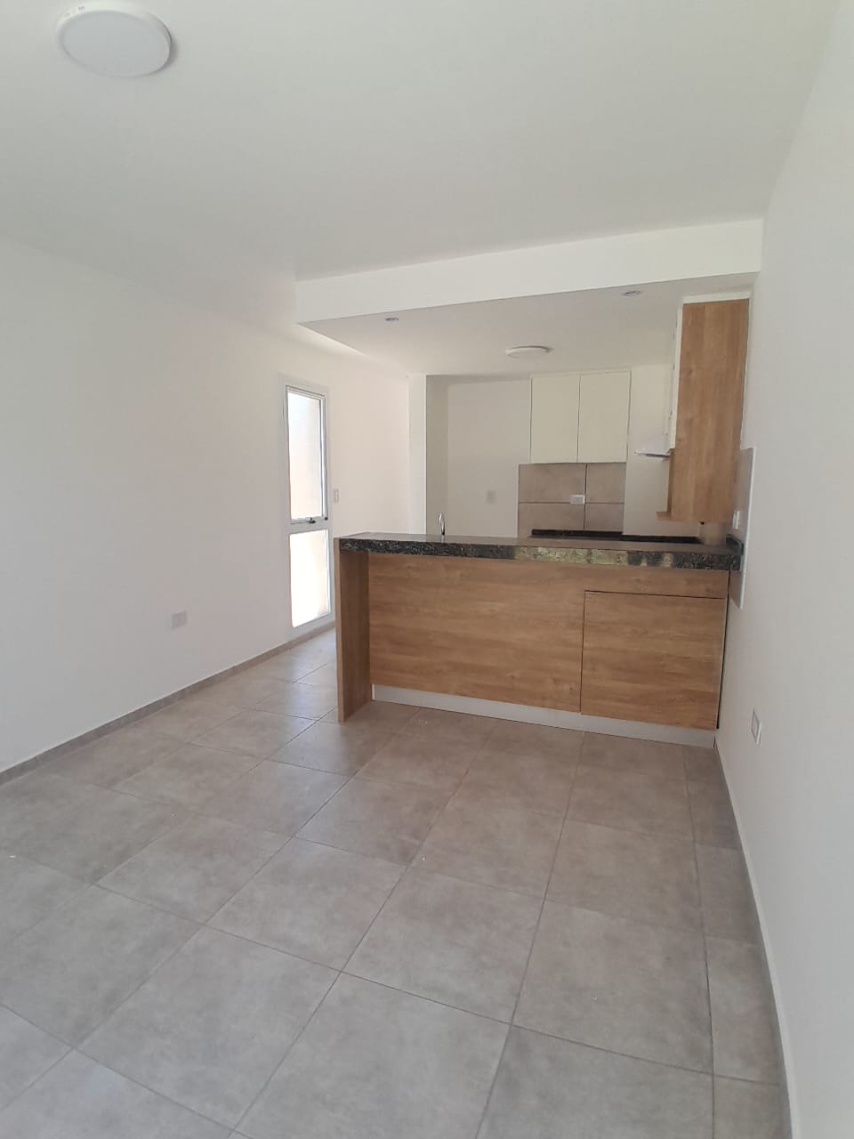 ALQUILER DE DUPLEX,  A Estrenar!!! Excelente Condominio de  Dos Plantas  de 2 Dormitorios