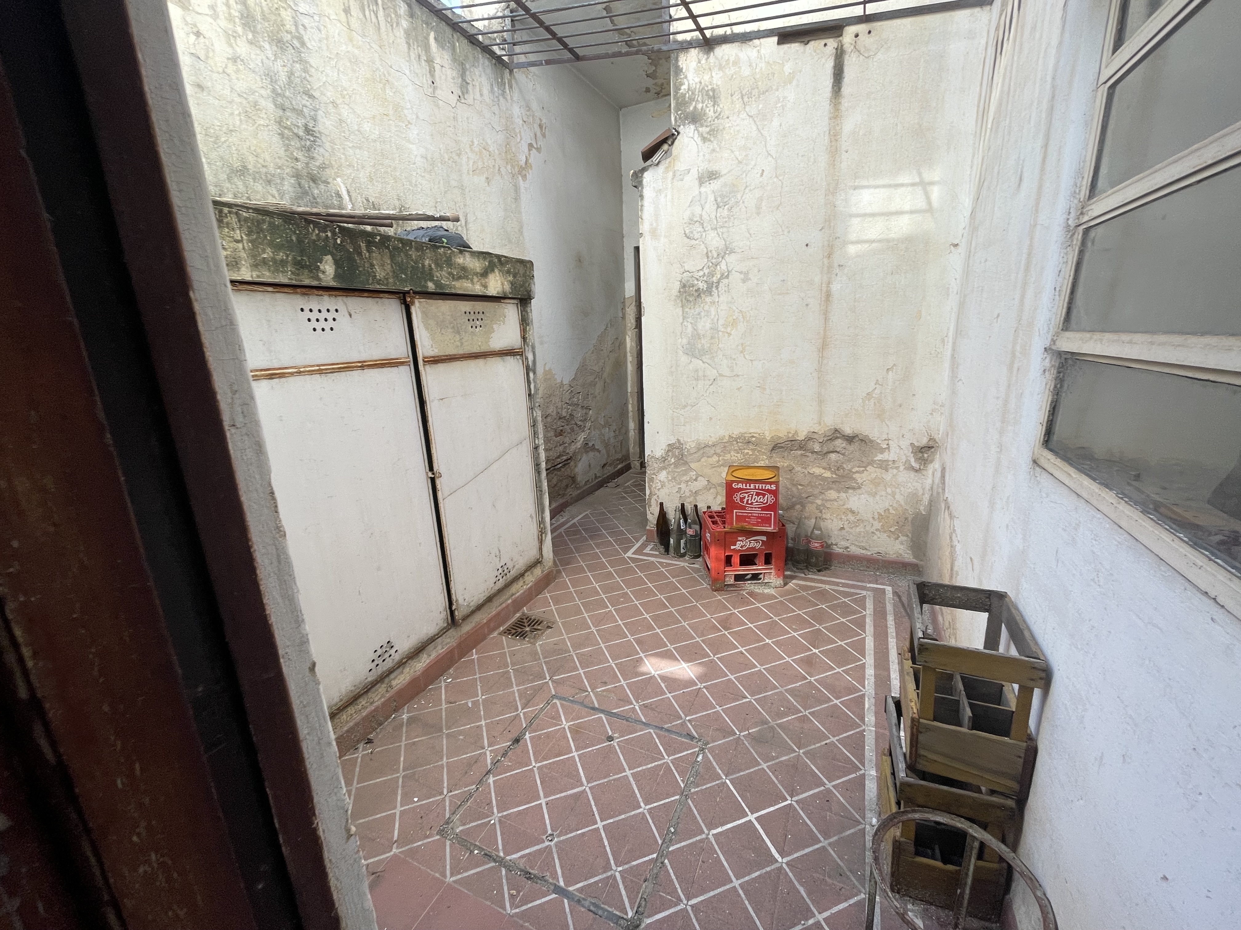 Casa a Reciclar en Venta de 5 Dormitorios en Alta Córdoba