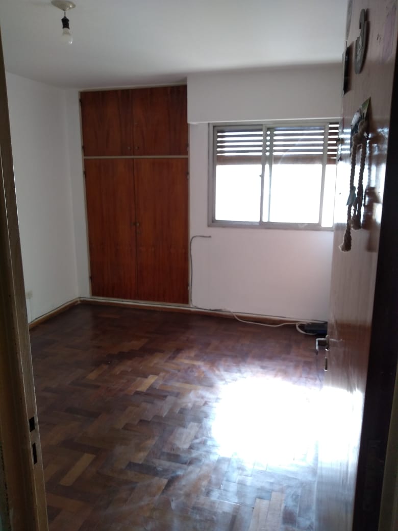 DEPARTAMENTO VENTA ALBERDI 2 DORMITORIOS Av. Sant Fe 200 Fte. Jefatura de Policia.-