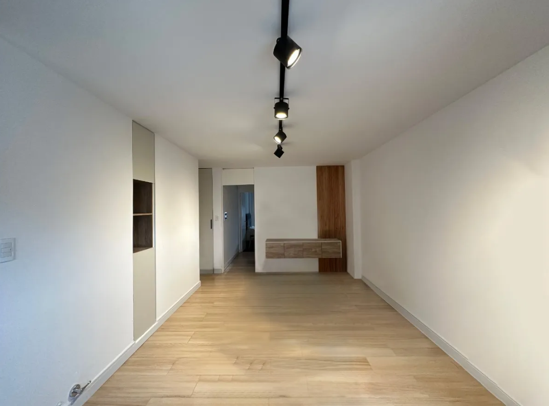 SE VENDE DPTO REMODELADO NUEVA CRDOBA
