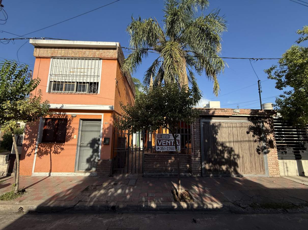 SE VENDE Casa  Duplex en Alto Alberdi