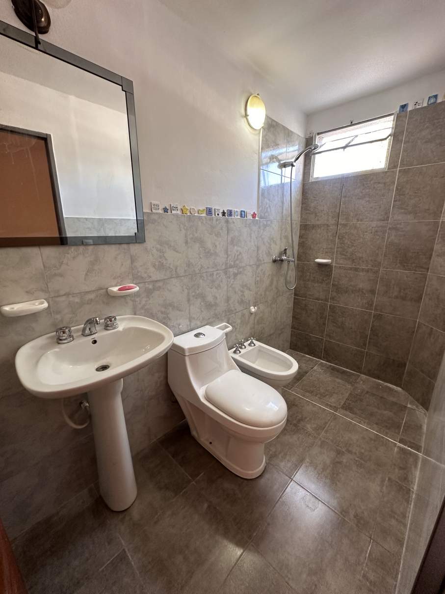 SE VENDE Casa  Duplex en Alto Alberdi