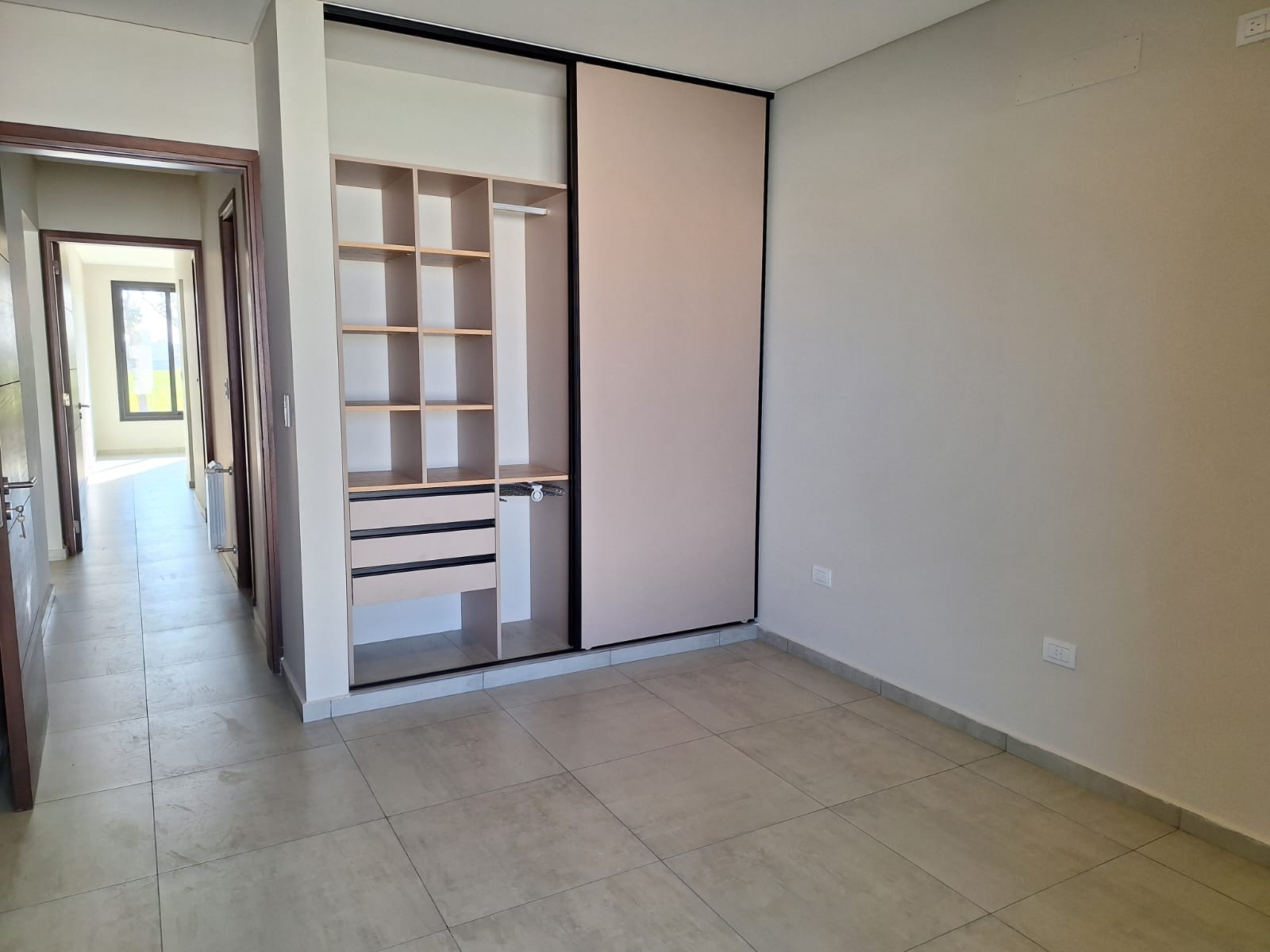 DISTRITO SUR DUPLEX EN PLANTA BAJA