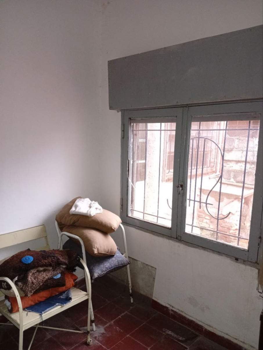 CASA EN VENTA - BARRIO AMEGHINO - A METROS DE LA AVENIDA - IDEAL INVERSION