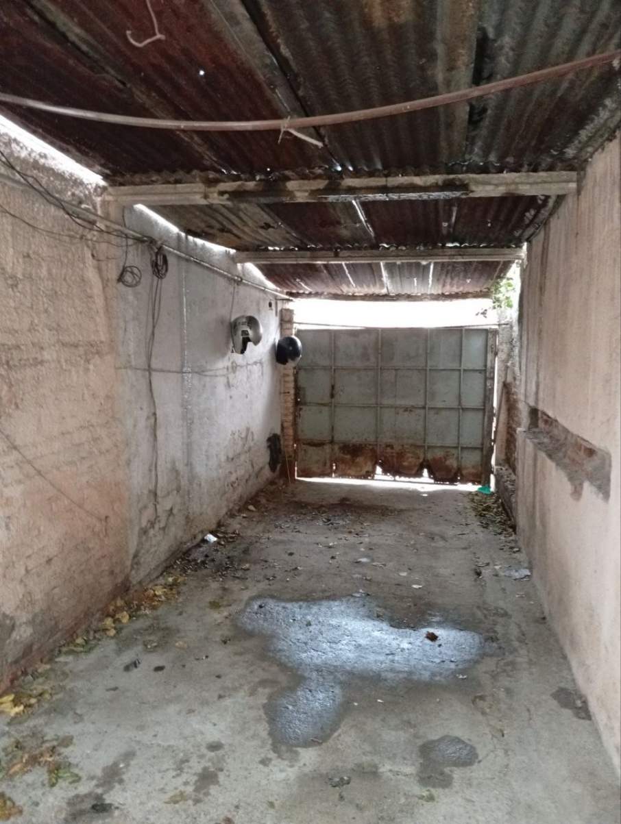 CASA EN VENTA - BARRIO AMEGHINO - A METROS DE LA AVENIDA - IDEAL INVERSION