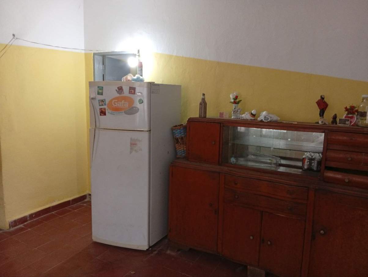 CASA EN VENTA - BARRIO AMEGHINO - A METROS DE LA AVENIDA - IDEAL INVERSION