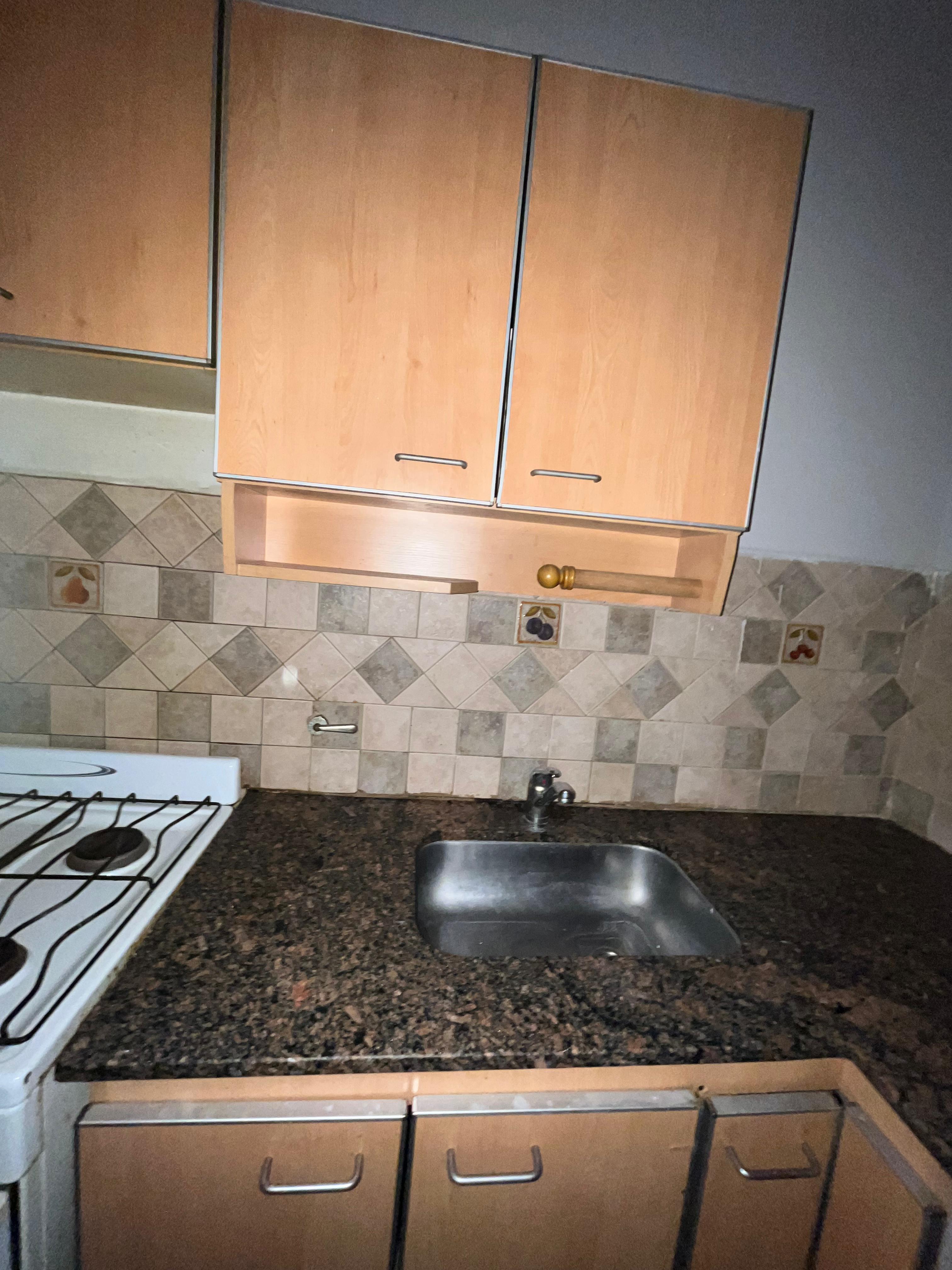ALQUILO DEPARTAMENTO DE 1 DORMITORIO CON BALCÓN AL FRENTE EN NUEVA CÓRDOBA - DERQUI 88 -