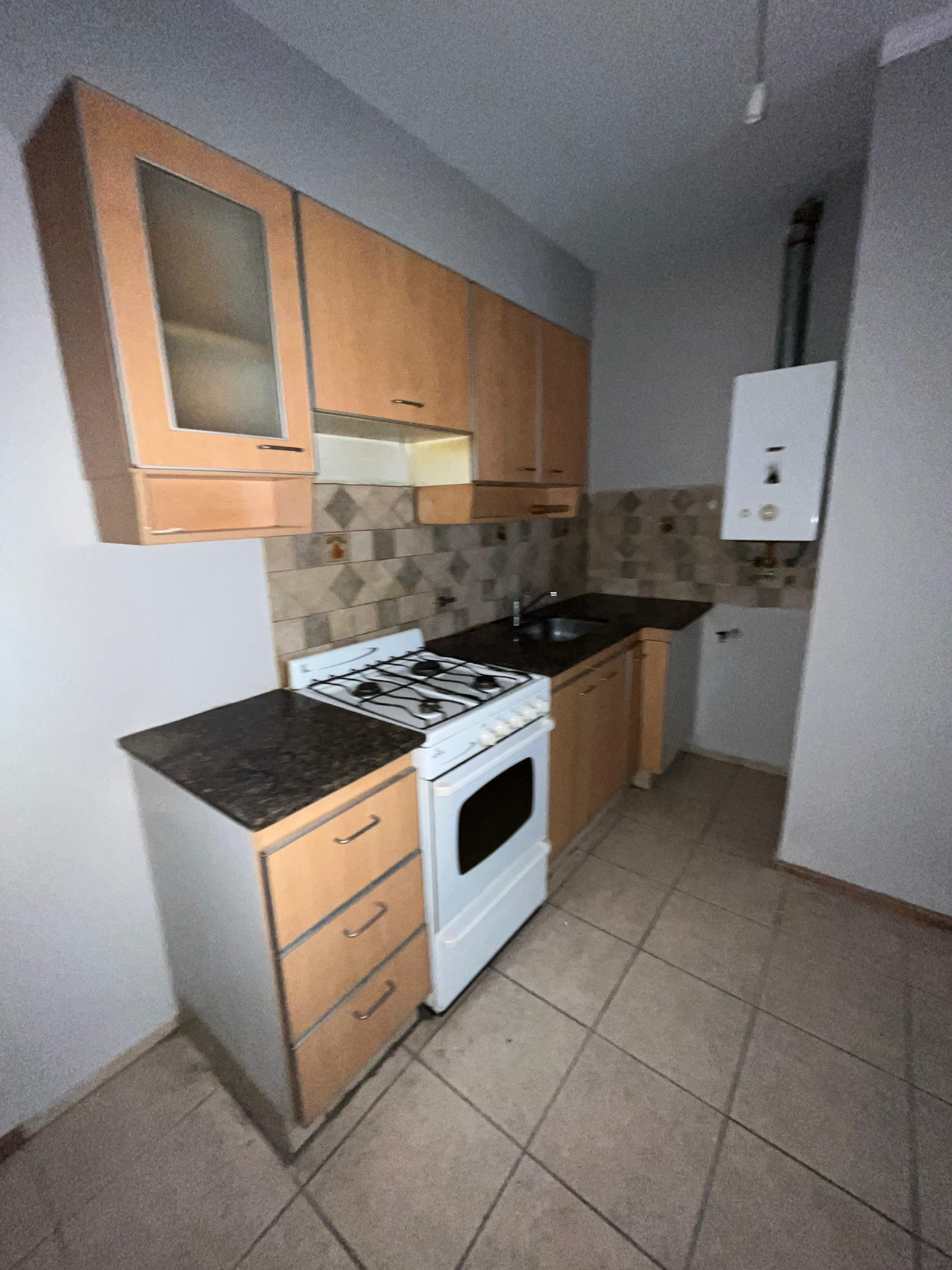ALQUILO DEPARTAMENTO DE 1 DORMITORIO CON BALCÓN AL FRENTE EN NUEVA CÓRDOBA - DERQUI 88 -