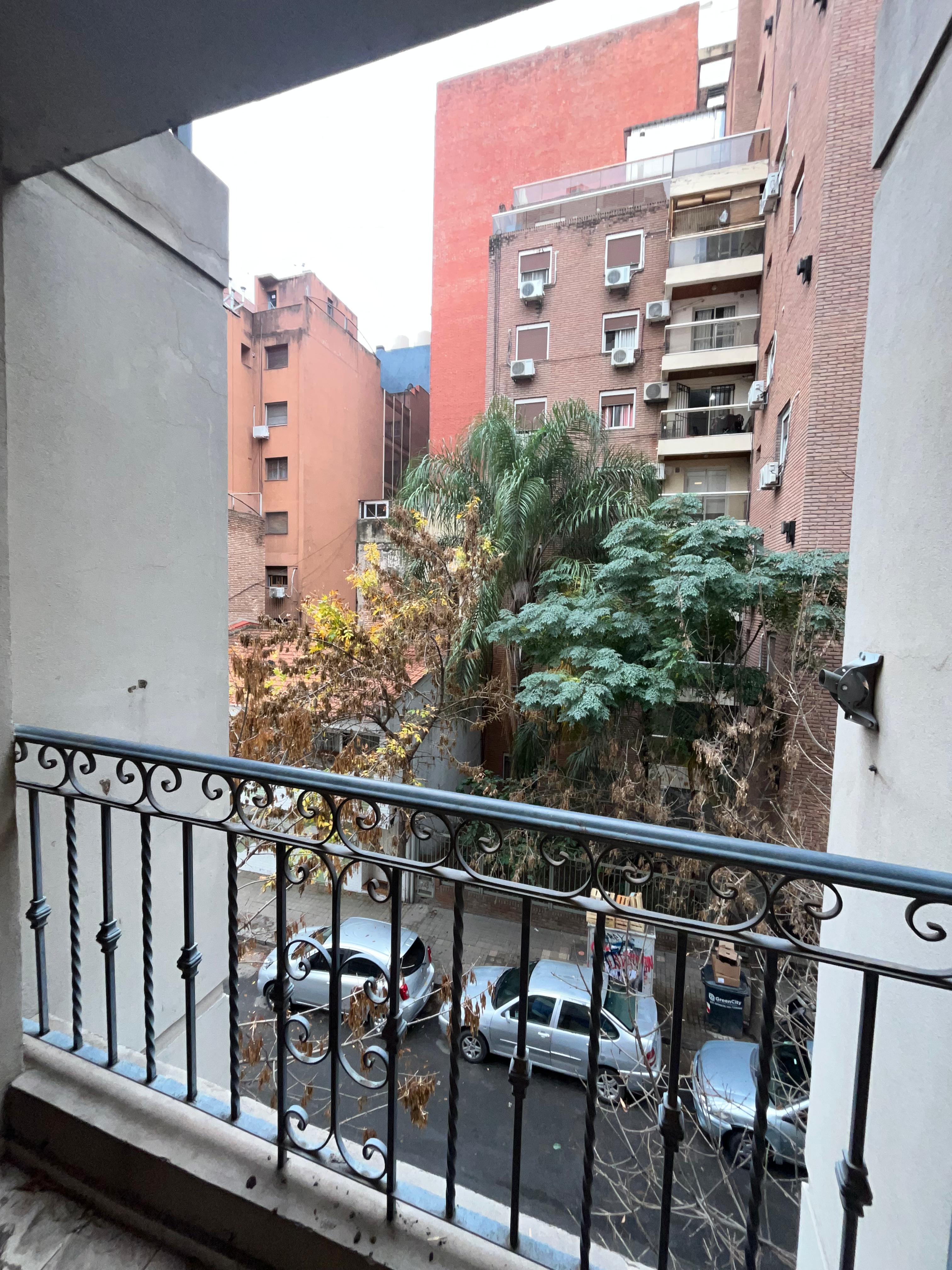ALQUILO DEPARTAMENTO DE 1 DORMITORIO CON BALCÓN AL FRENTE EN NUEVA CÓRDOBA - DERQUI 88 -