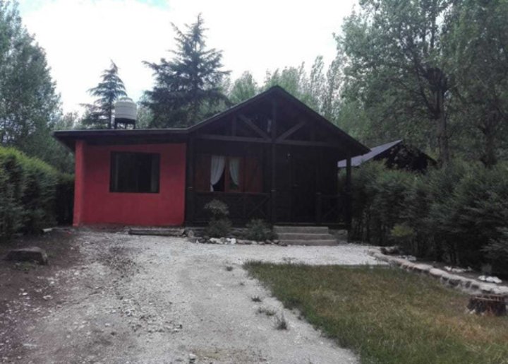 Casa en Venta  Villa Yacanto dos dormitorios oportunidad escritura