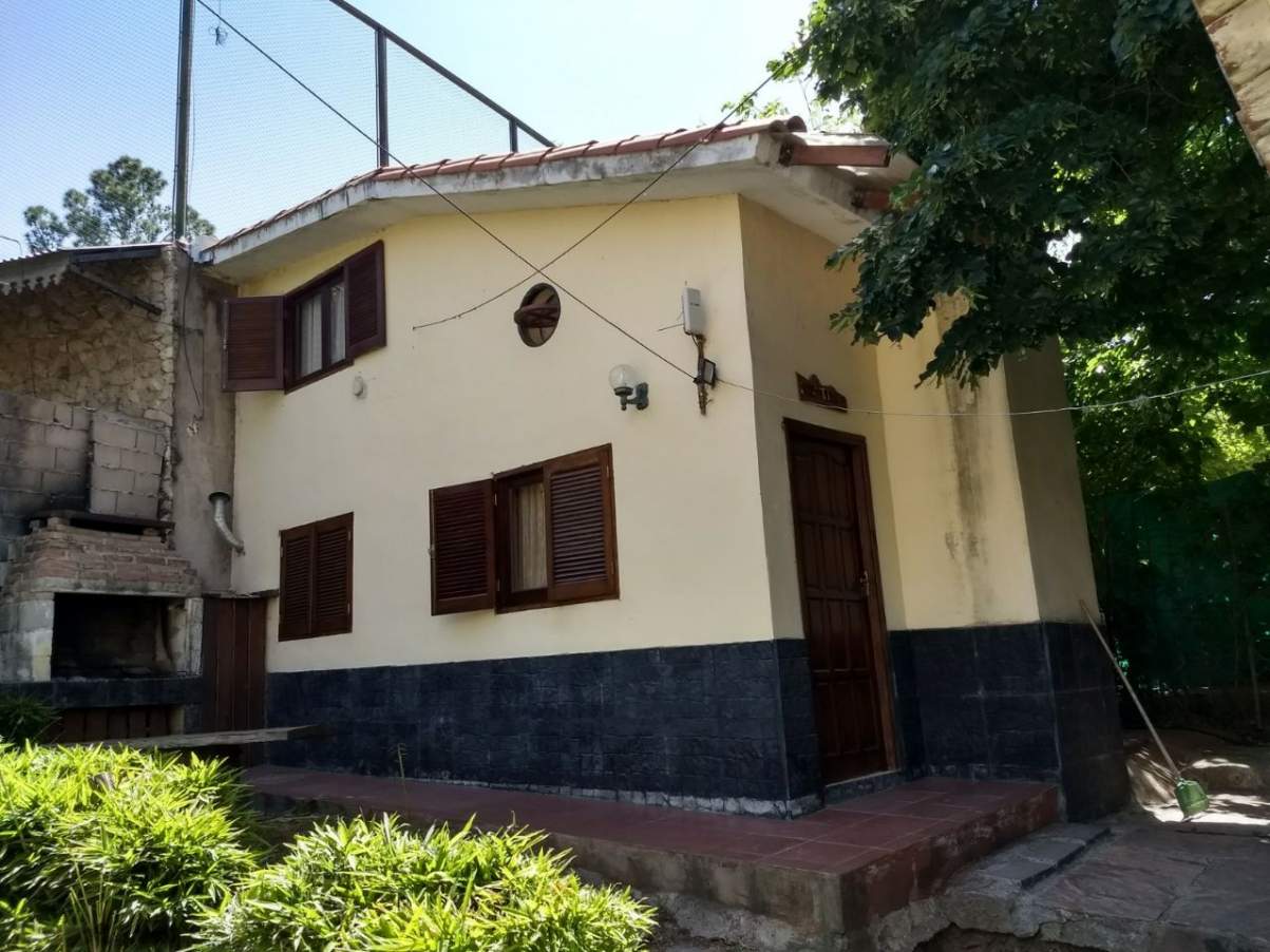 ALQUILER ANUAL VILLA DEL LAGO