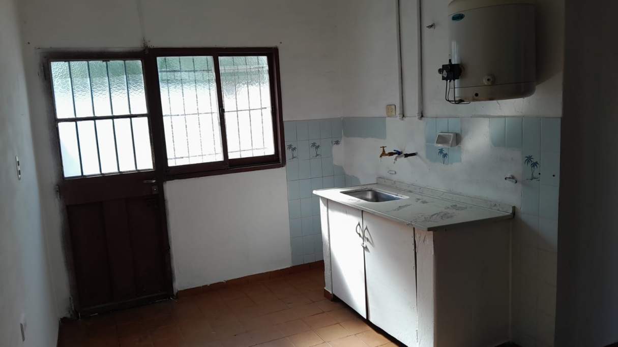 Alq. Casa c2 dorm. B Yofre Sud.