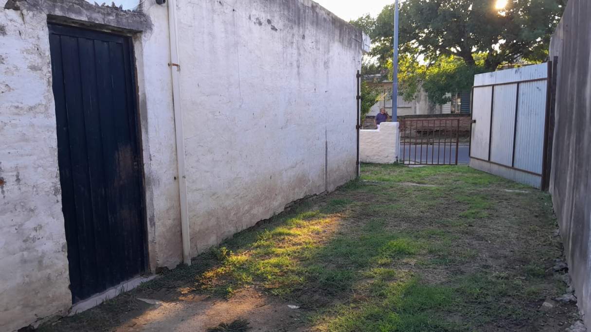 Alq. Casa c2 dorm. B Yofre Sud.