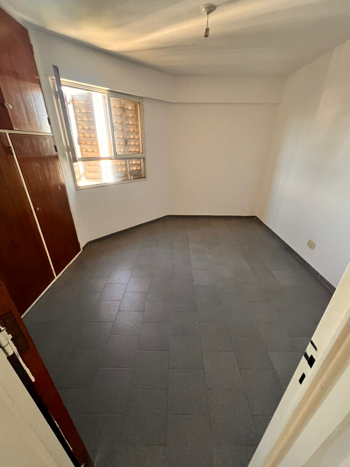 Hermoso Dpto de 2 dorm con cochera en Barrio Guemes