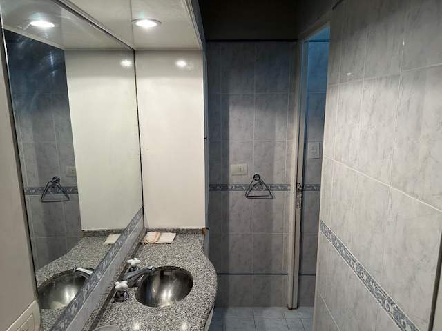 VENDO CASA 3 DORM CERRO DE LAS ROSAS