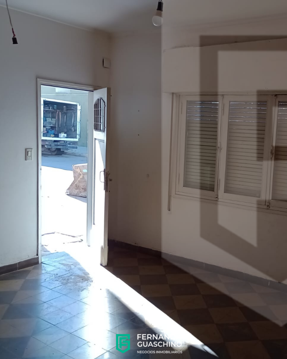 EN VENTA IDEAL INVERSIONISTAS INMUEBLE COMPUESTO POR TRES PROPIEDADES