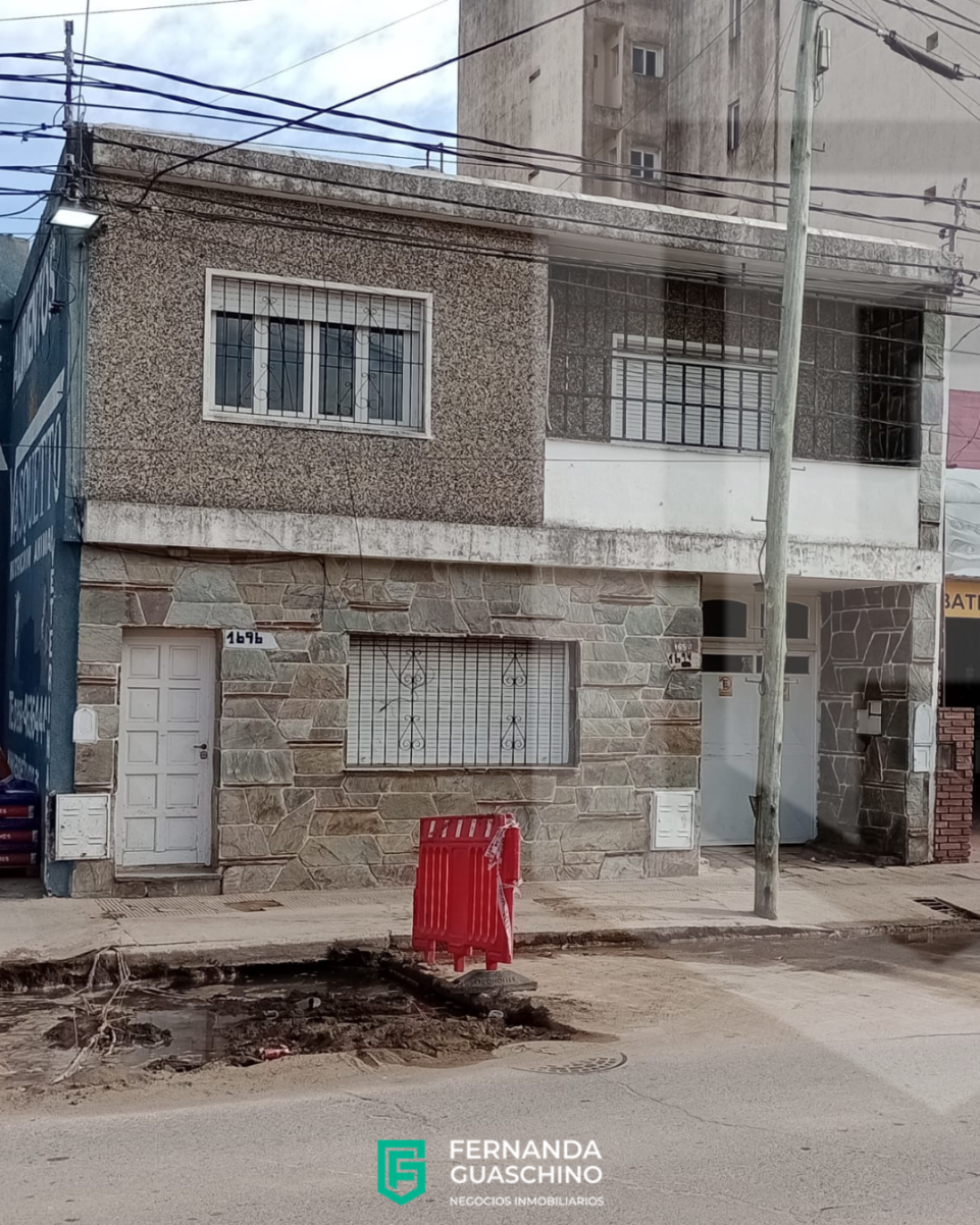 EN VENTA IDEAL INVERSIONISTAS INMUEBLE COMPUESTO POR TRES PROPIEDADES