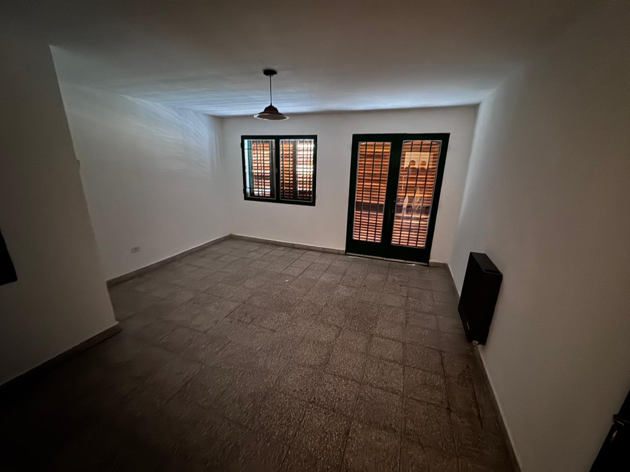 CASA ALQUILER BARRIO LOS PLATANOS 3 DORMITORIOS 2 BAÑOS COCHERA DOBLE