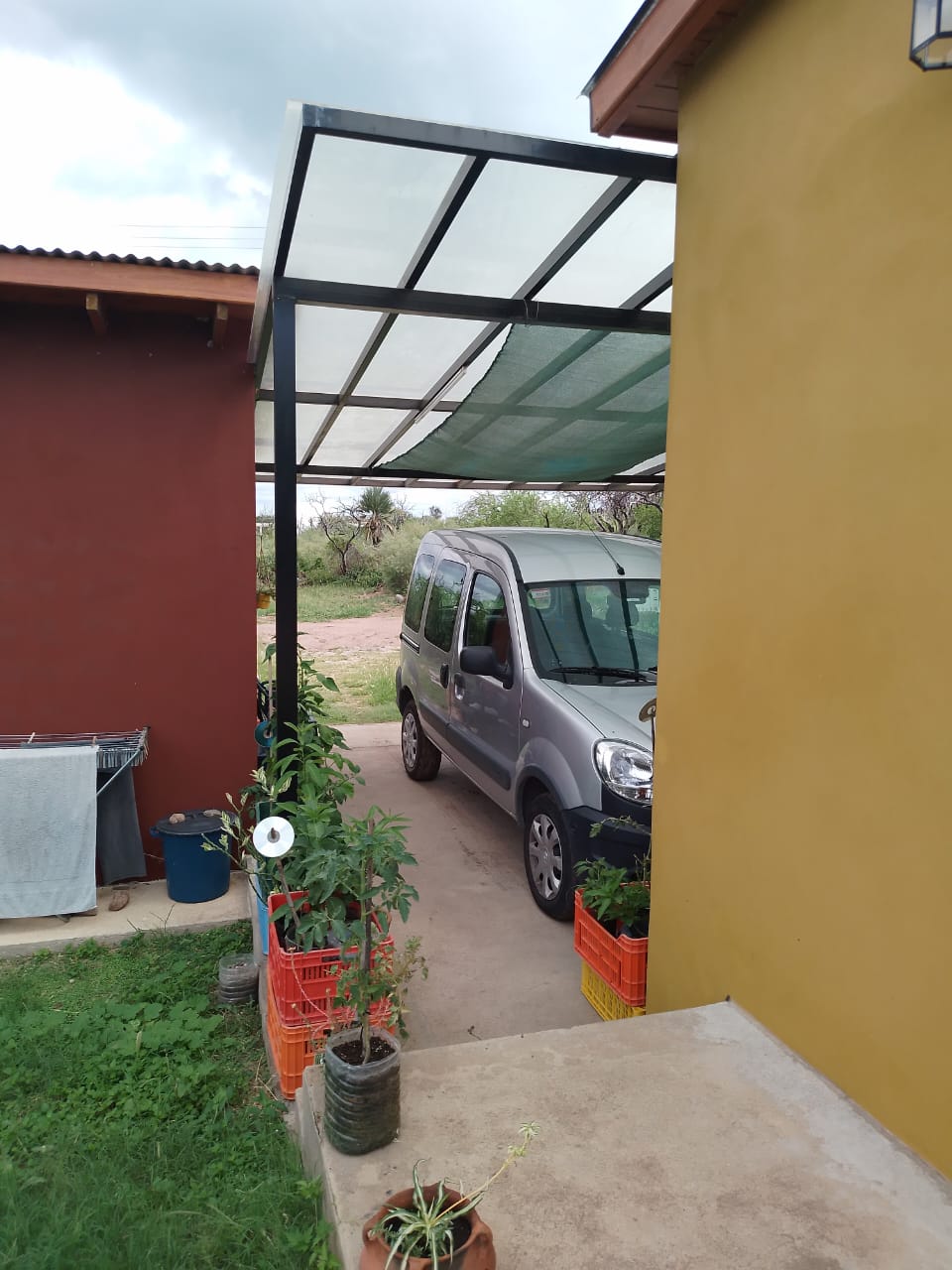 VENTA CASA 2 DORM. EN QUEBRADA DE LUNA- CHARBONIER- CÓRDOBA