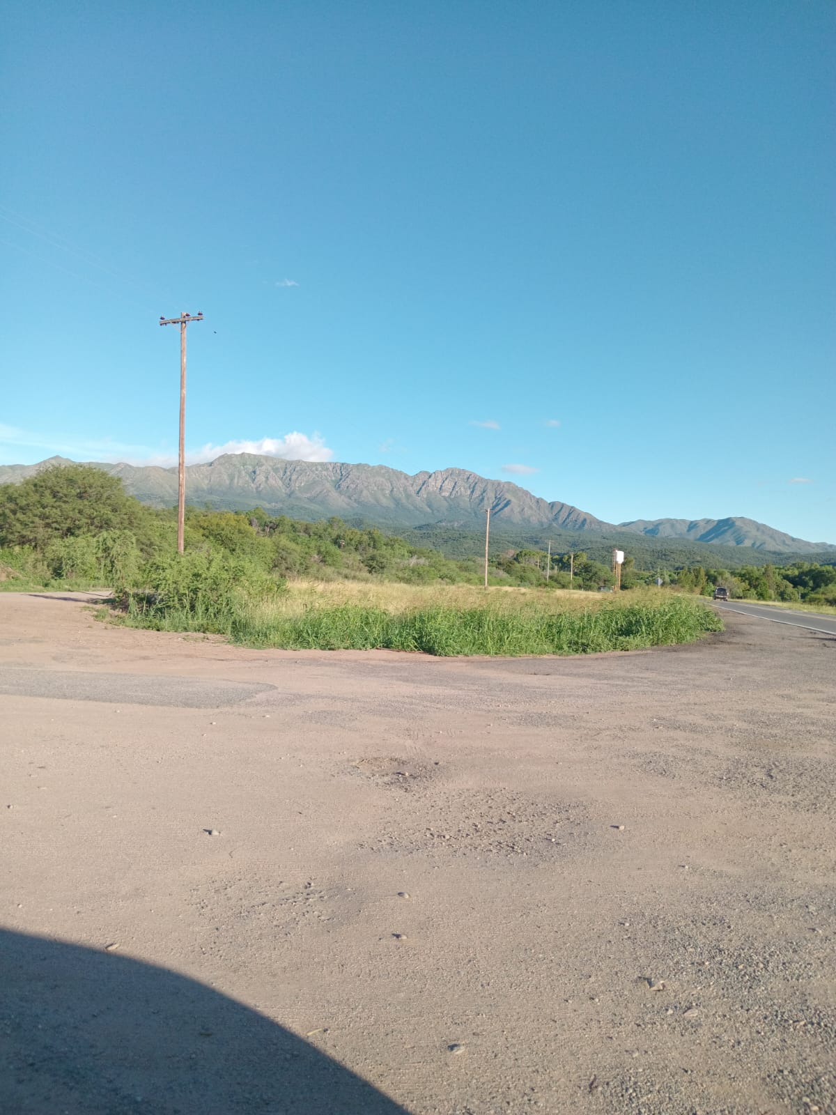 VENTA CASA 2 DORM. EN QUEBRADA DE LUNA- CHARBONIER- CÓRDOBA