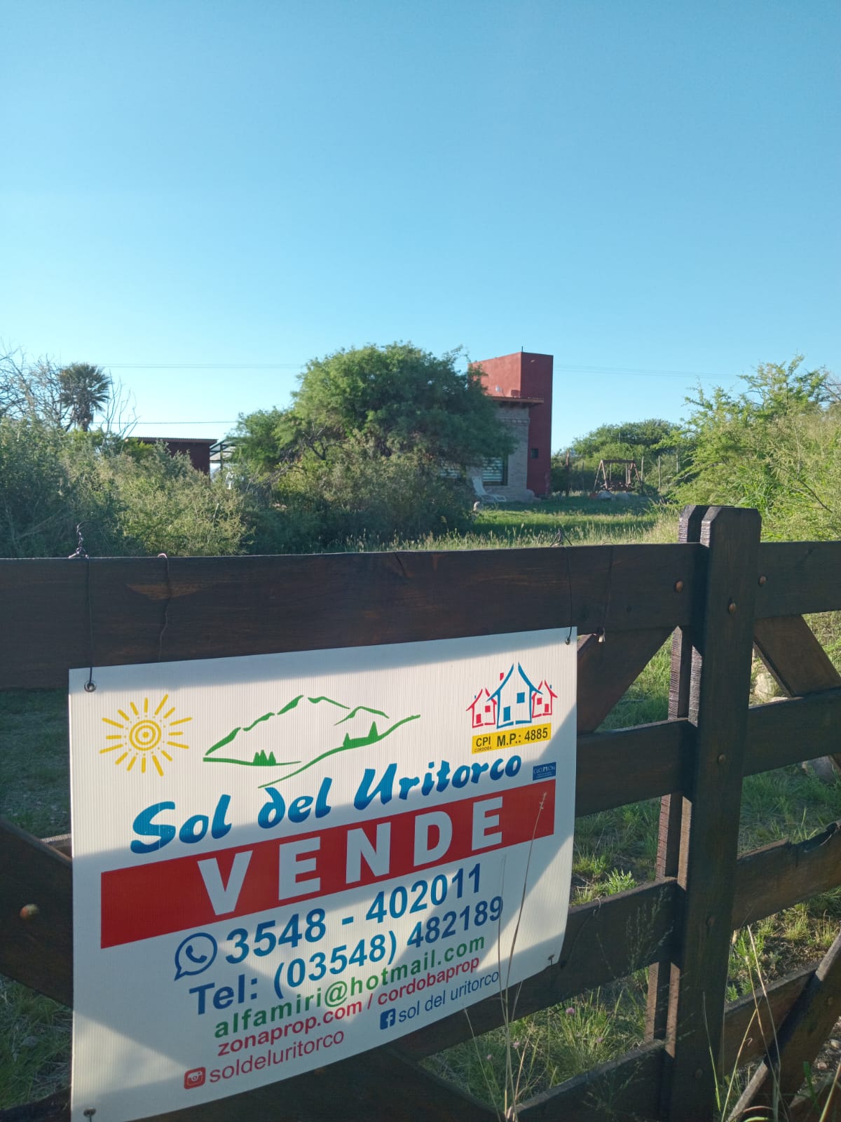 VENTA CASA 2 DORM. EN QUEBRADA DE LUNA- CHARBONIER- CÓRDOBA