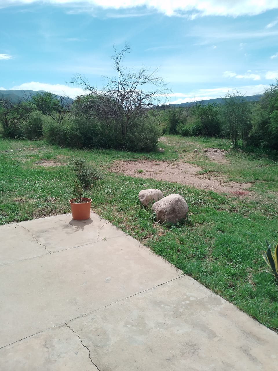 VENTA CASA 2 DORM. EN QUEBRADA DE LUNA- CHARBONIER- CÓRDOBA