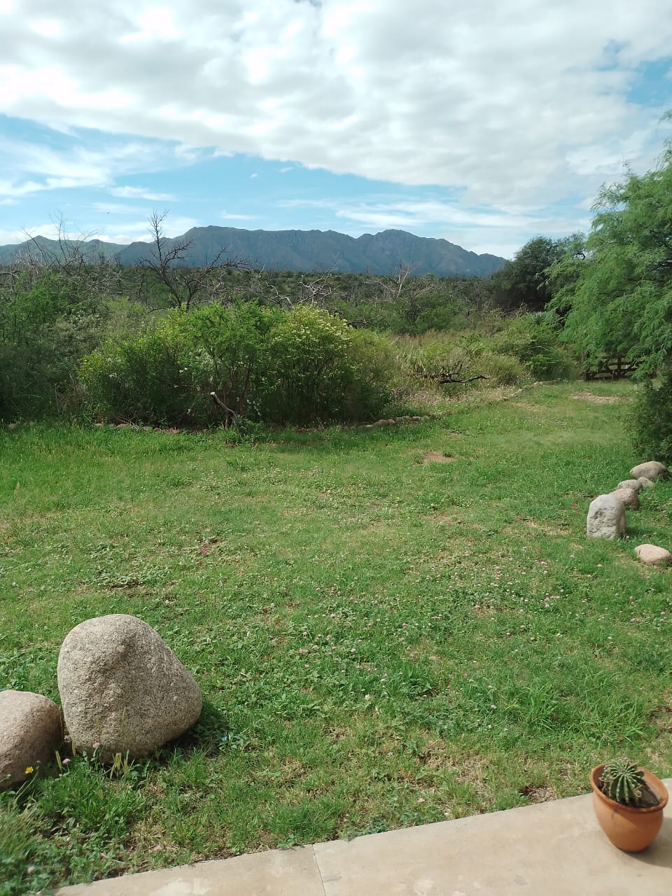 VENTA CASA 2 DORM. EN QUEBRADA DE LUNA- CHARBONIER- CÓRDOBA