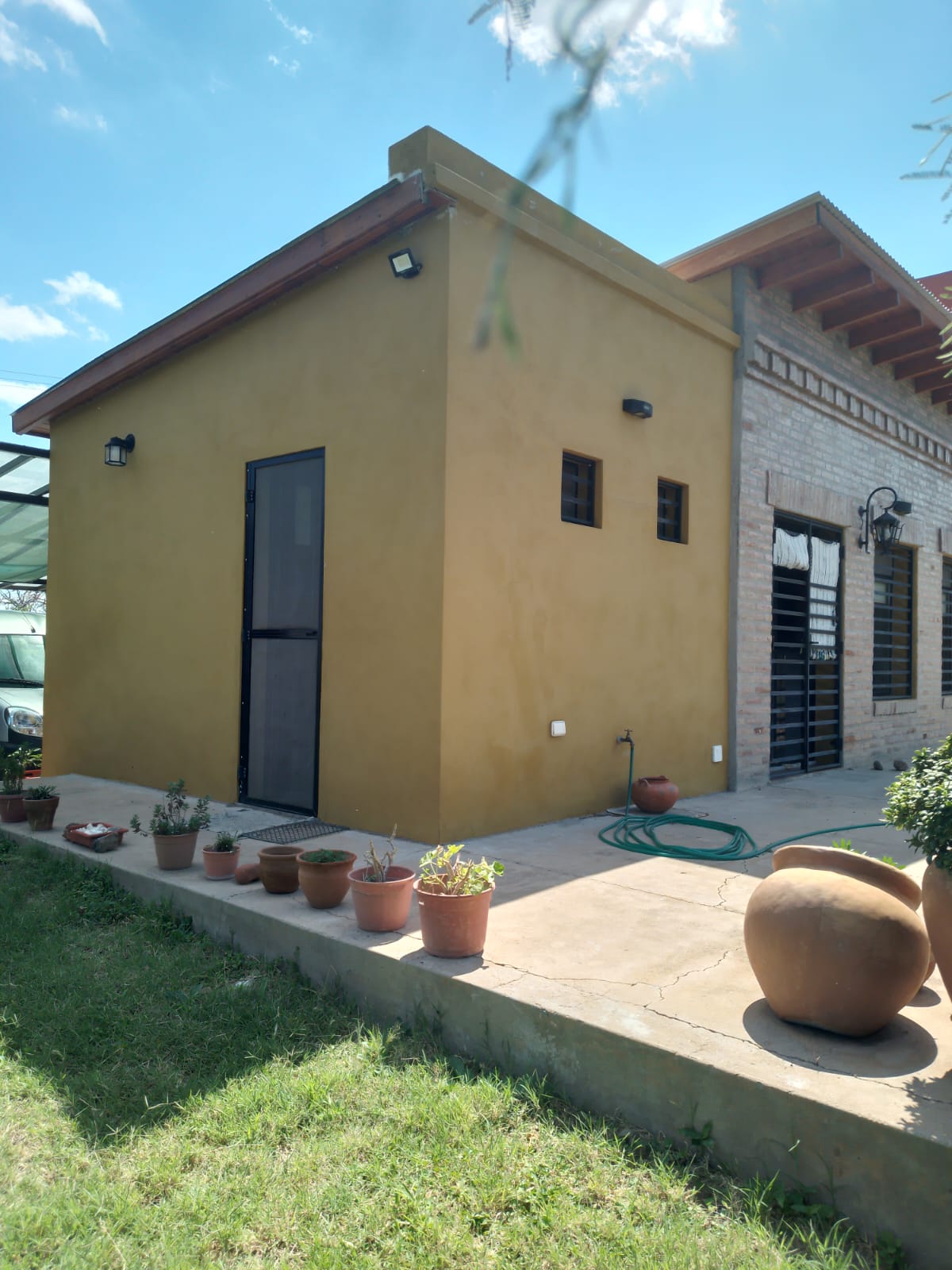 VENTA CASA 2 DORM. EN QUEBRADA DE LUNA- CHARBONIER- CÓRDOBA