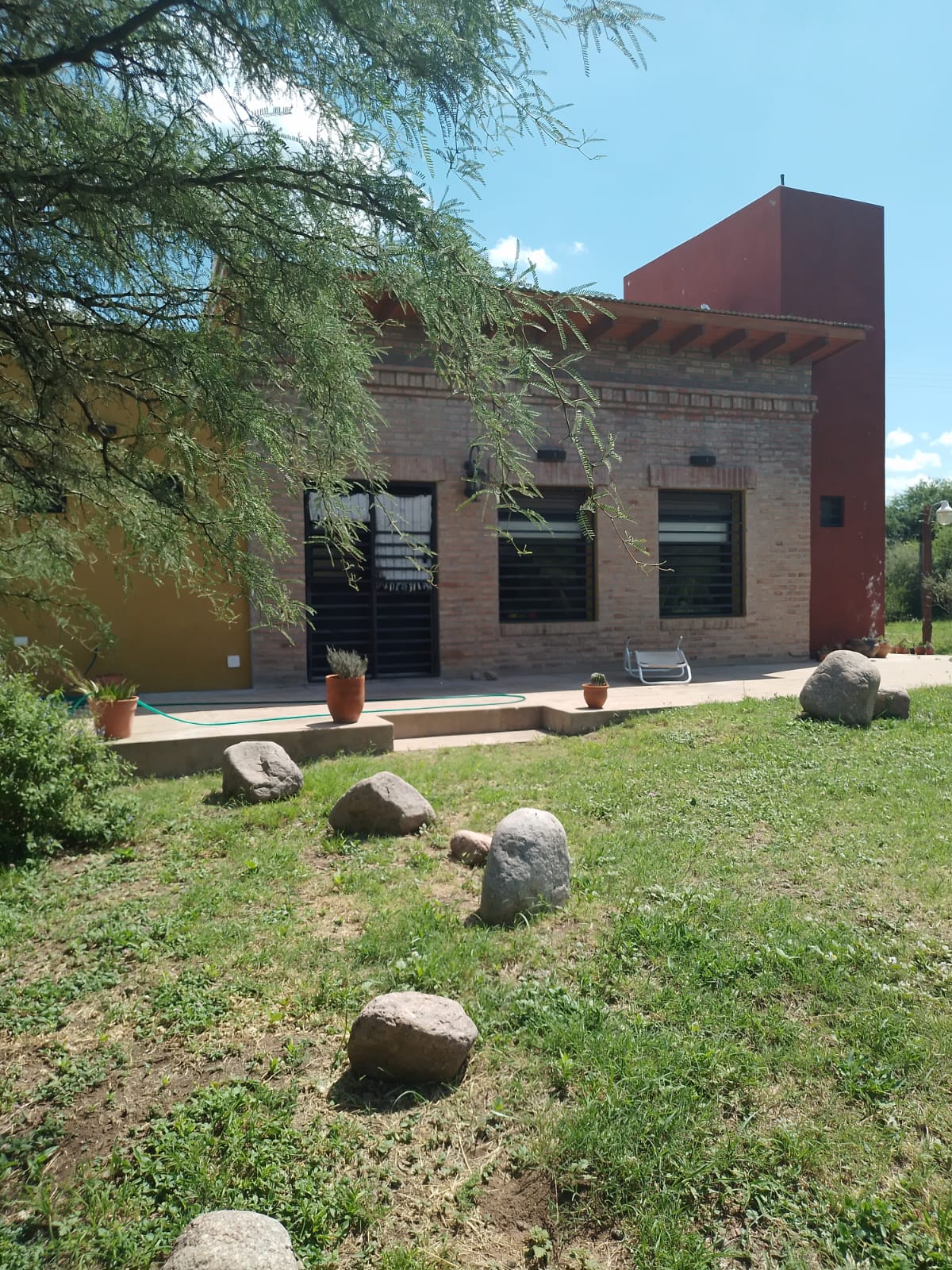 VENTA CASA 2 DORM. EN QUEBRADA DE LUNA- CHARBONIER- CÓRDOBA