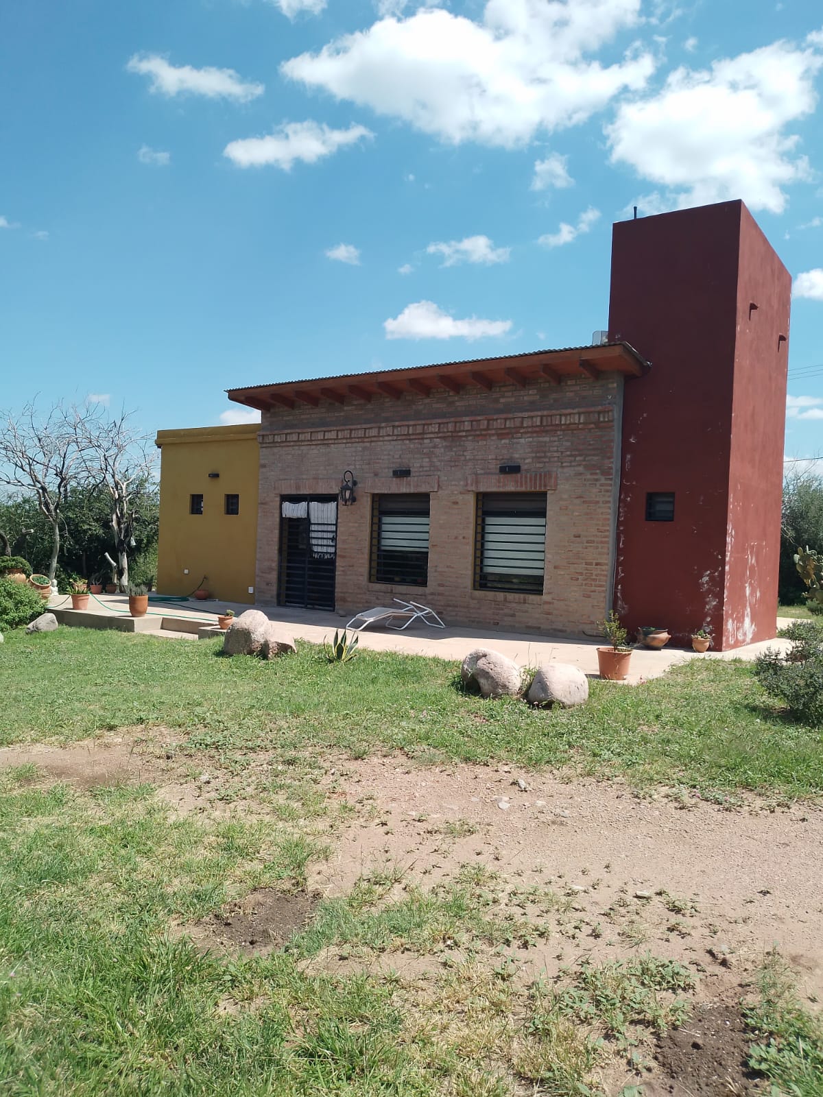 VENTA CASA 2 DORM. EN QUEBRADA DE LUNA- CHARBONIER- CÓRDOBA