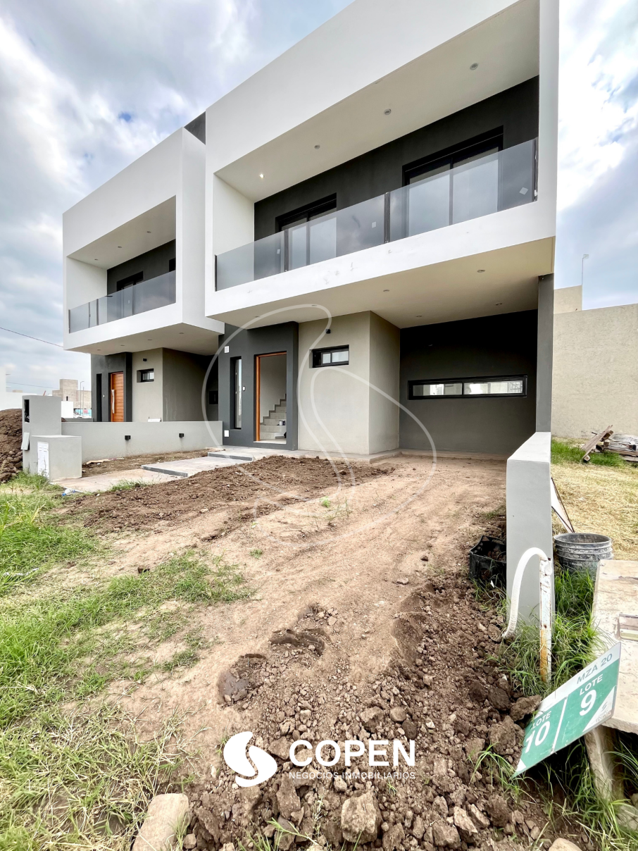 Dúplex en Rincones de Manantiales