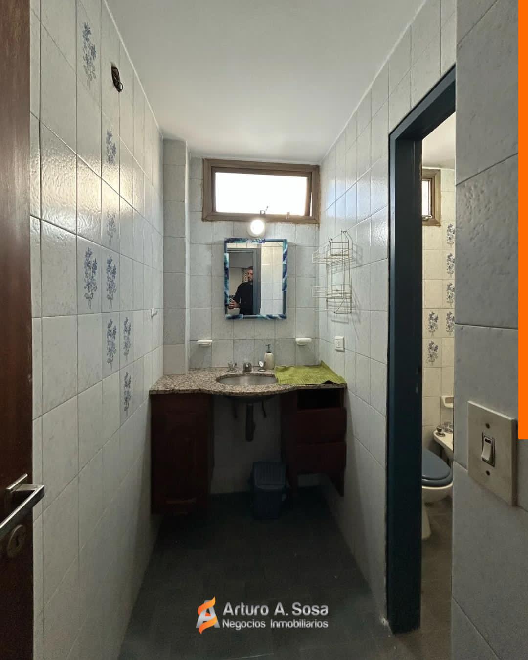 DEPTO AMOBLADO EN ALQUILER CON COCHERA
