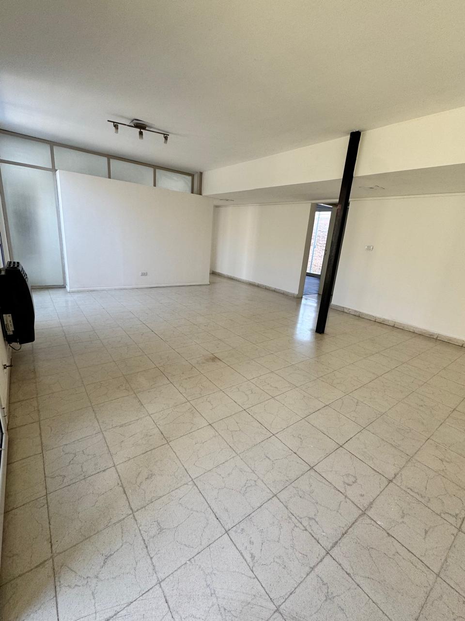 Oportunidad para vivienda, consultorios u oficinas