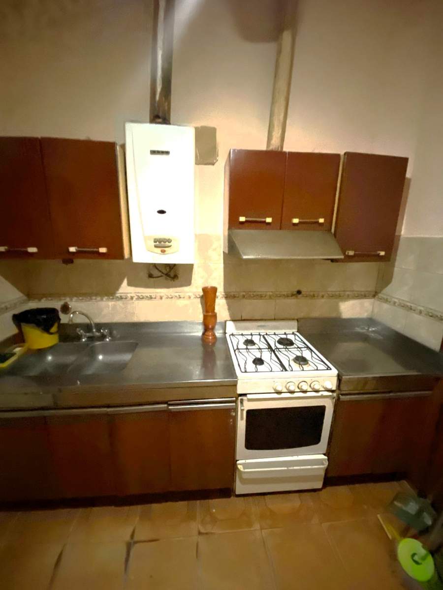 Casa de 3 Dormitorios en Alquiler  A 2 Cuadras de Santa Ana, Sobre Félix Paz