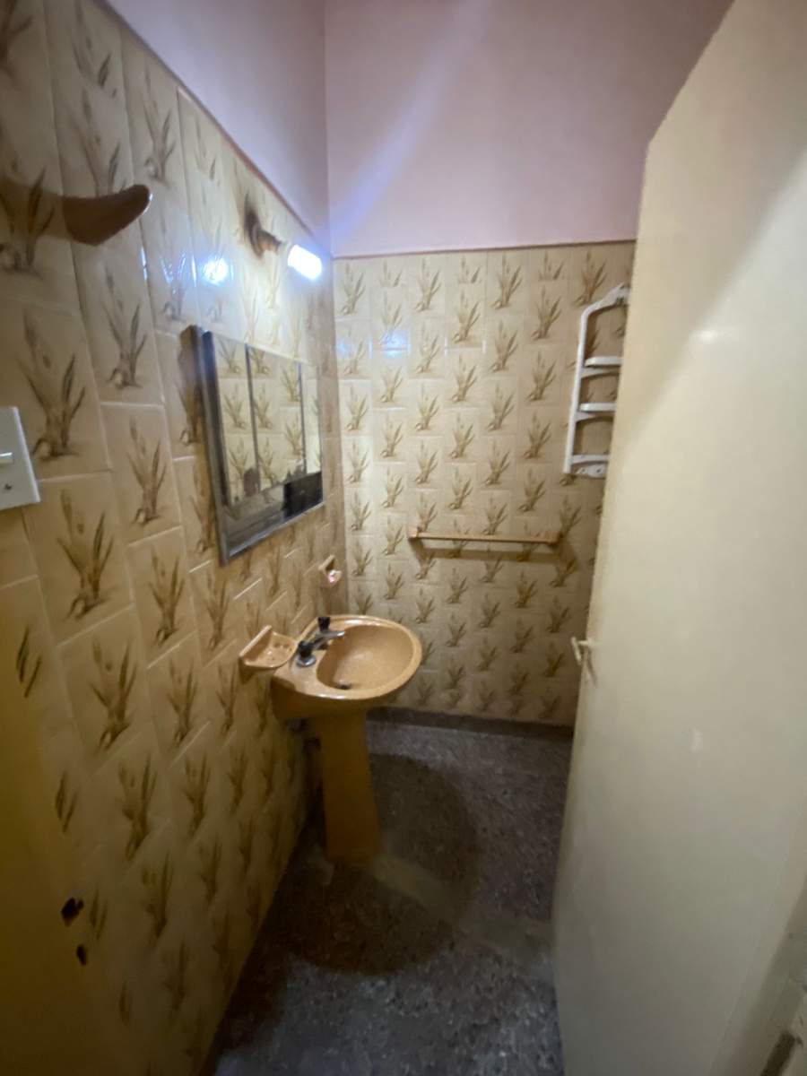 Casa de 3 Dormitorios en Alquiler  A 2 Cuadras de Santa Ana, Sobre Félix Paz