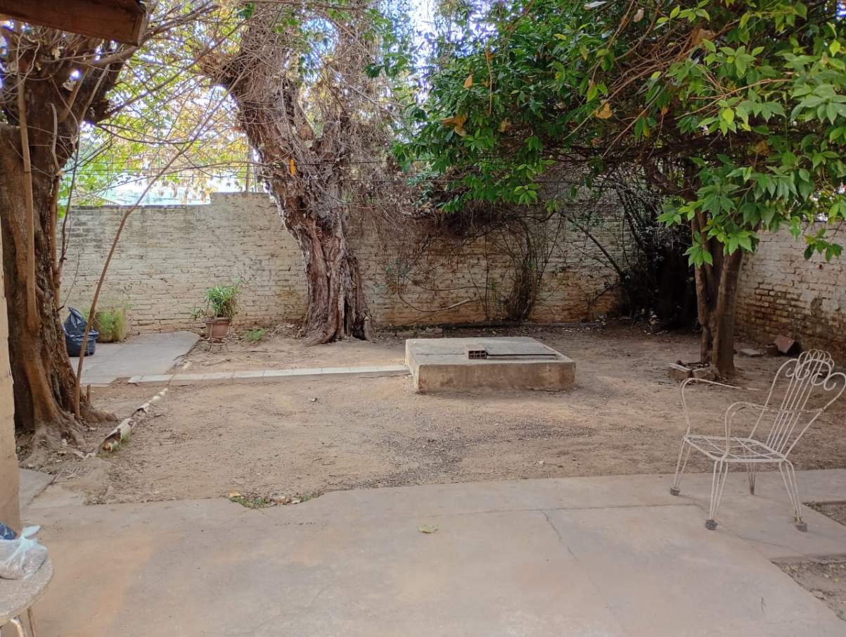 Casa de 3 Dormitorios en Alquiler  A 2 Cuadras de Santa Ana, Sobre Félix Paz