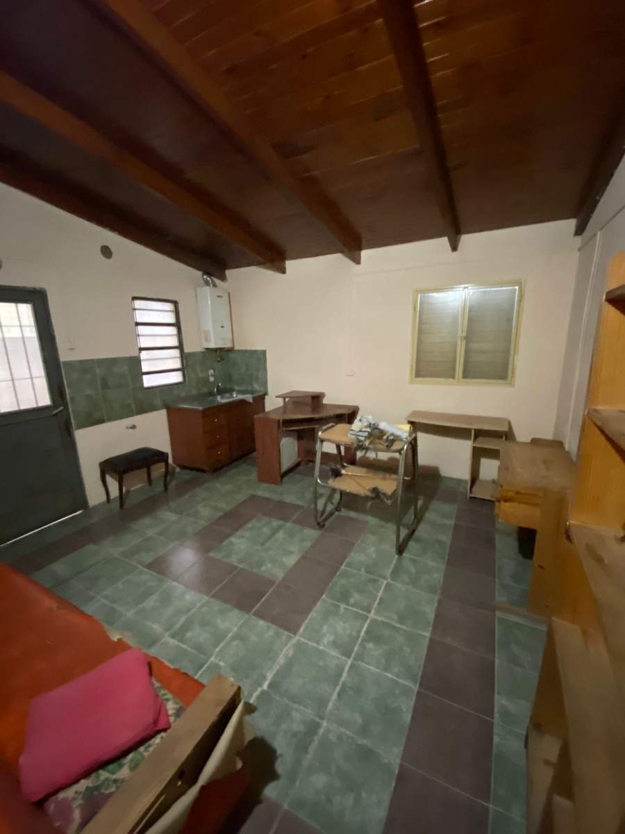 Casa de 3 Dormitorios en Alquiler  A 2 Cuadras de Santa Ana, Sobre Félix Paz