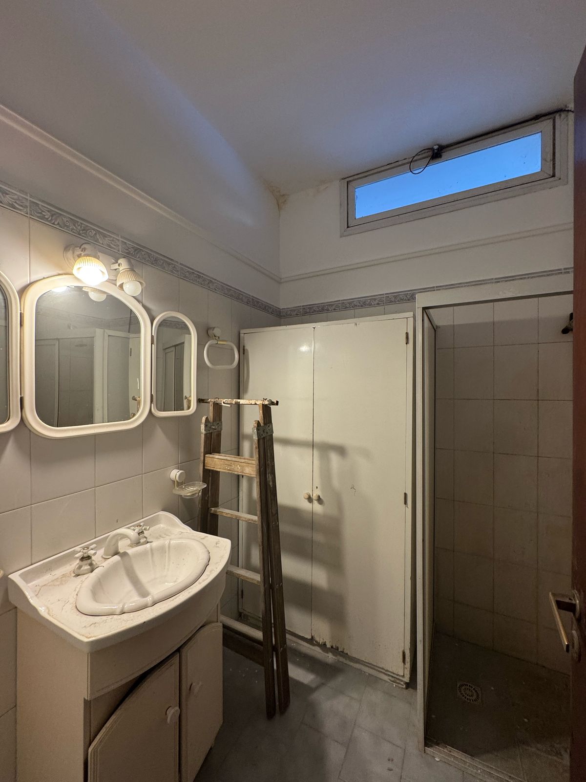 ALQUILER CASA PARA USO COMERCIAL EN CAMINO SAN CARLOS!!