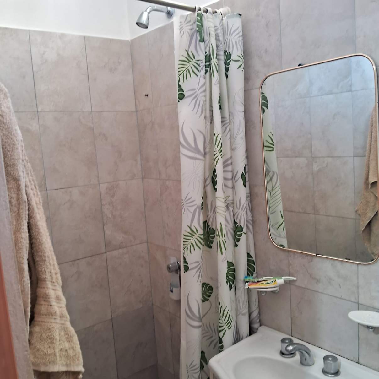 Casa en Venta de uso Comercial - Colectora Alta Gracia