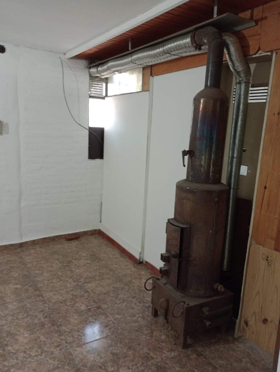 Casa de campo de dos dormitorios en alquiler, quincho , asador y garage