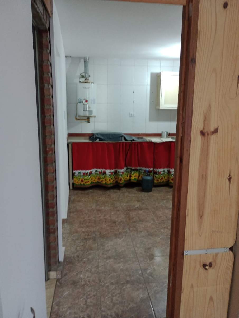 Casa de campo de dos dormitorios en alquiler, quincho , asador y garage