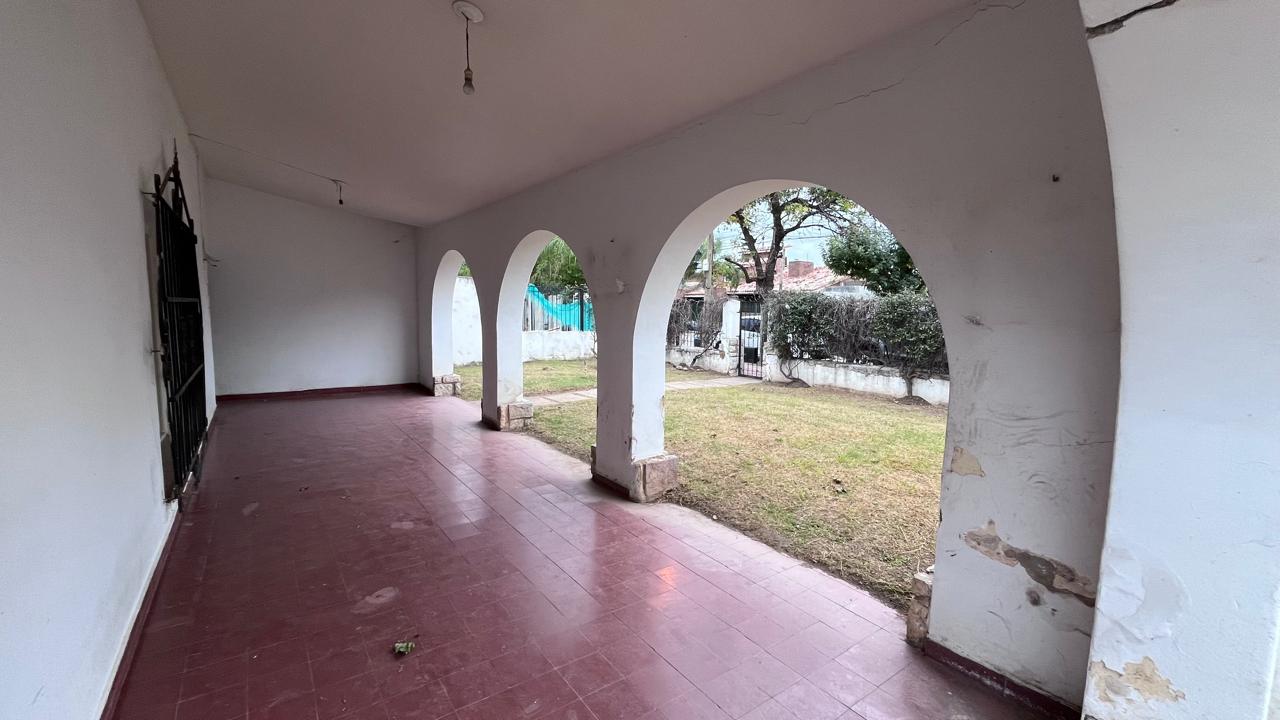 ALQUILER Tejeda 4133 CASONA ANTIGUA USO COMERCIAL gastronómico coworking oficinas indumentaria, etc