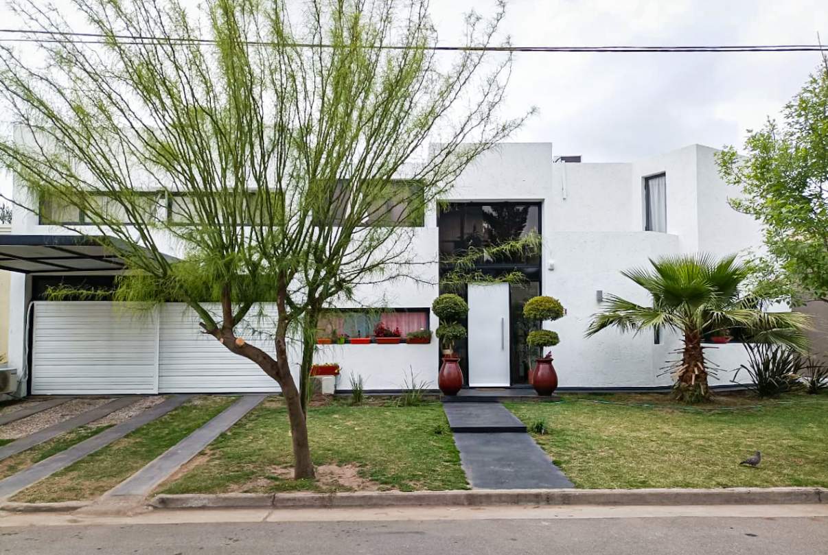 VENTA CASA 3 DORM - TEJAS II - EXC UBICACION