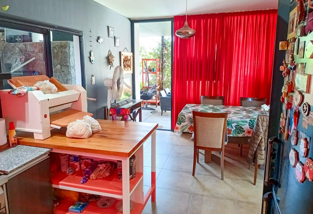 VENTA CASA 3 DORM - TEJAS II - EXC UBICACION