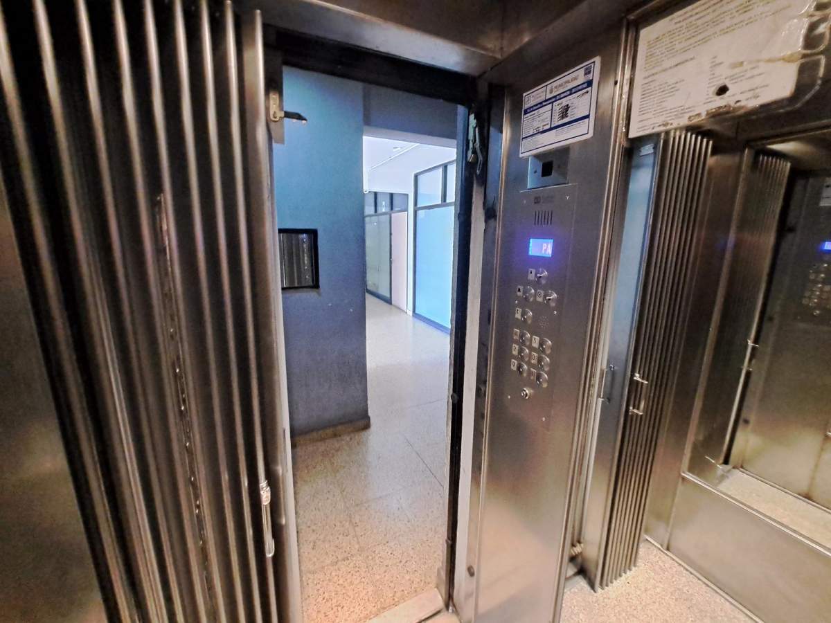 Se Vende Oficina Comercial en El Centro de Córdoba